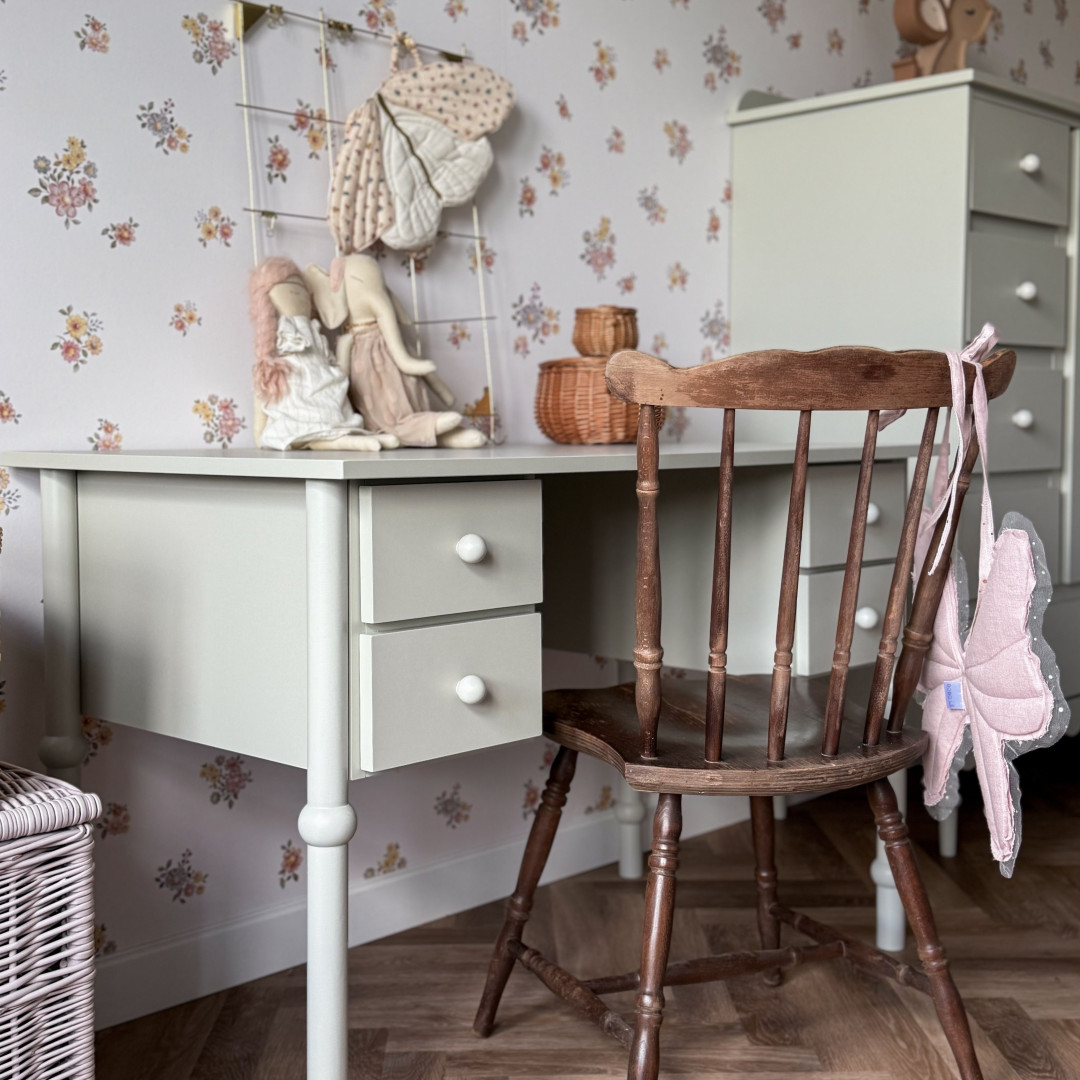 Biurko Oliwka Babushka Wood Luck - MySweetRoom