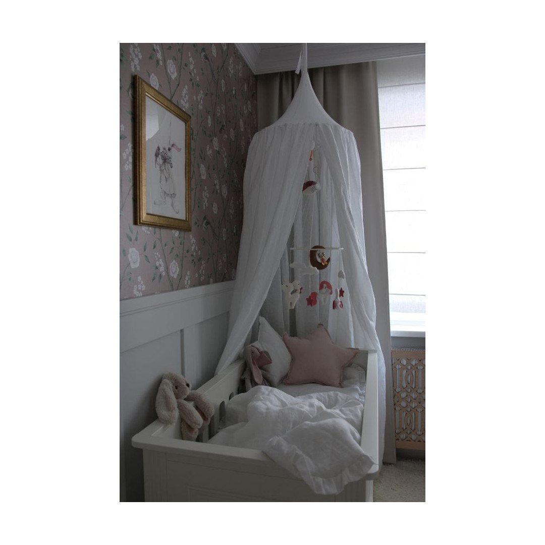 Snowy white lniany baldachim