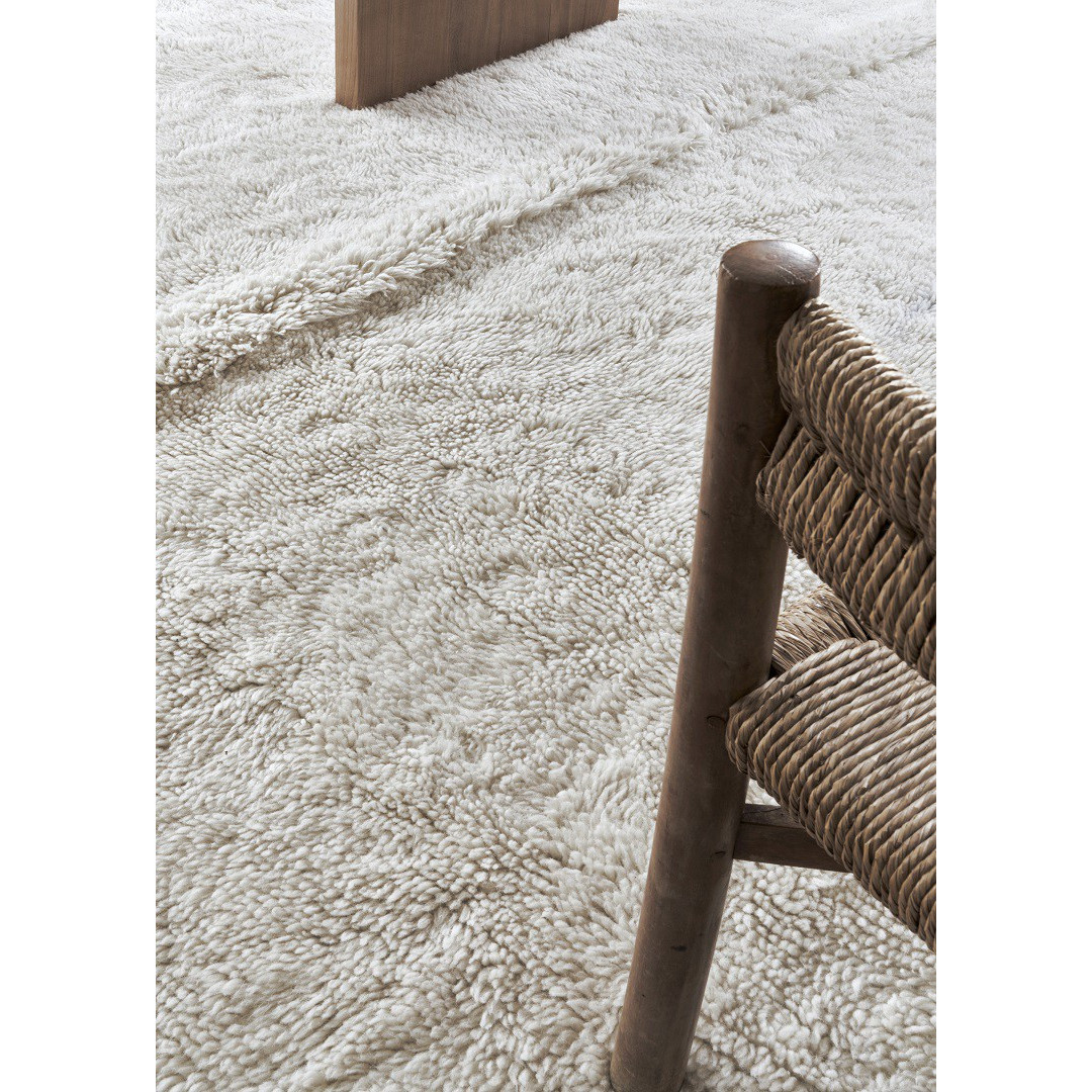 Dywan wełniany Tundra White 250x340 cm Lorena Canals
