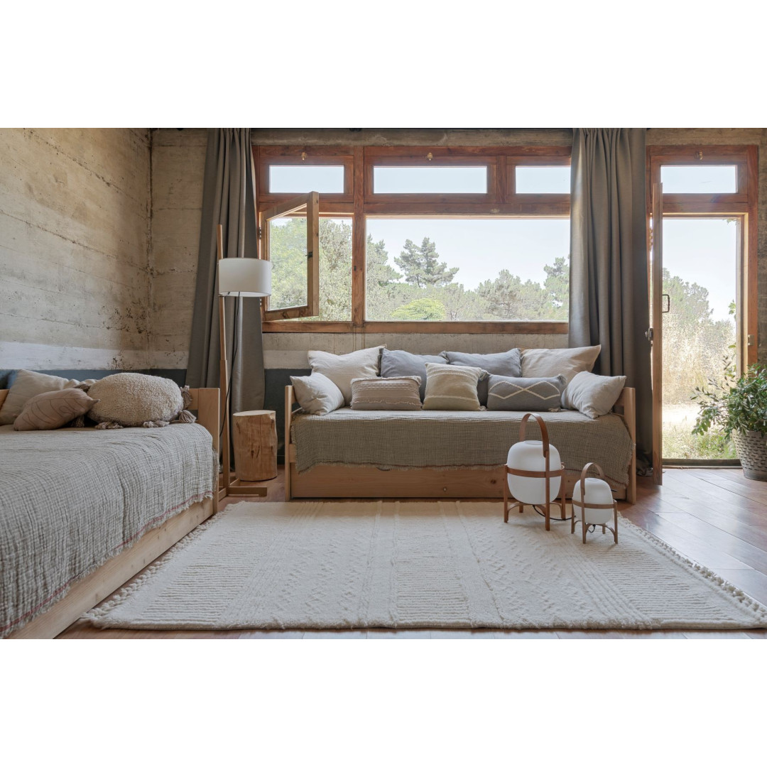 Dywan wełniany Ari Sheep White 140x200 cm Lorena Canals
