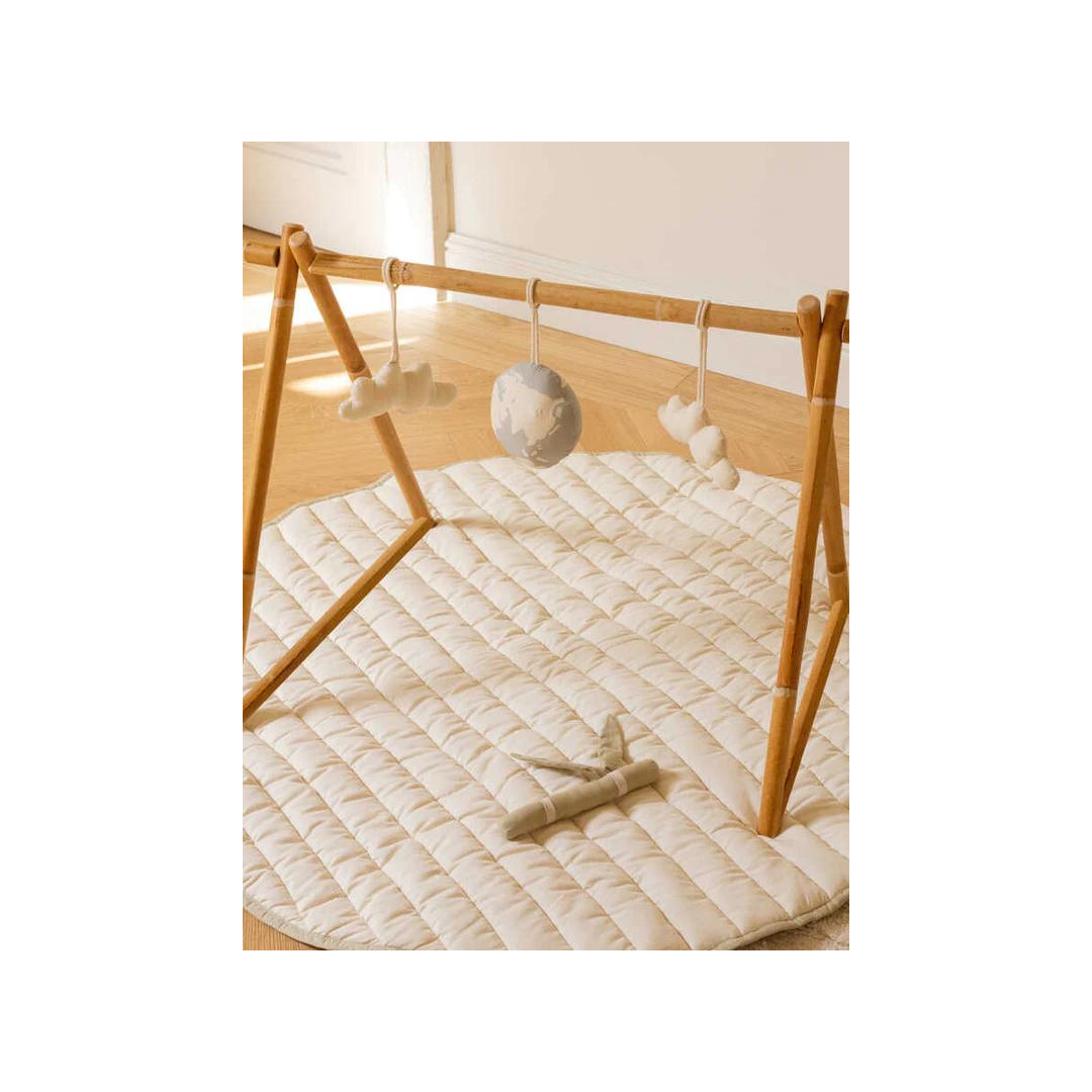 Zestaw 3 zawieszek z grzechotką - World Ball Bamboo Lorena Canals
