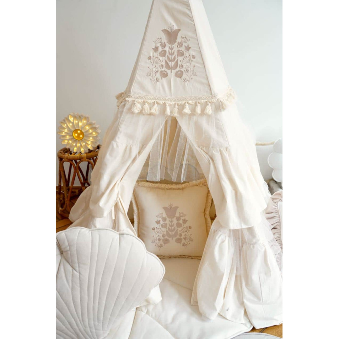 Namiot tipi dla dzieci z falbanami "Boho"