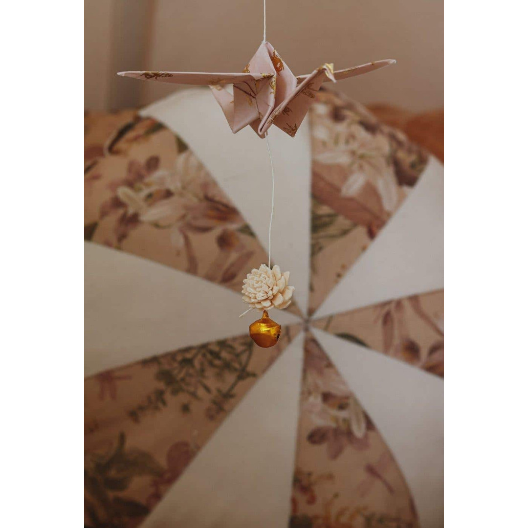 Karuzela dla dzieci origami "Złota pszczoła"
