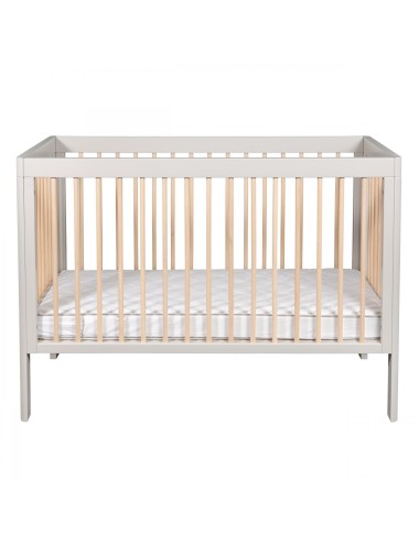 Drewniane łóżeczko niemowlęce