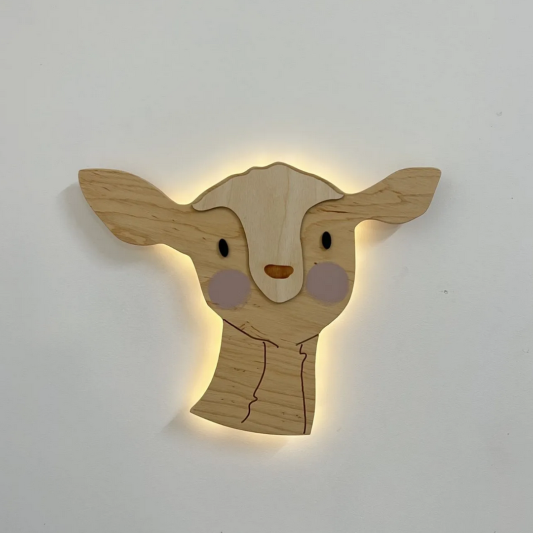 Sarenka -  drewniana lampka do pokoju dziecięcego