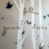 Dekoracja ścienna do pokoju dziecięcego drewniany napis “follow your dreams”