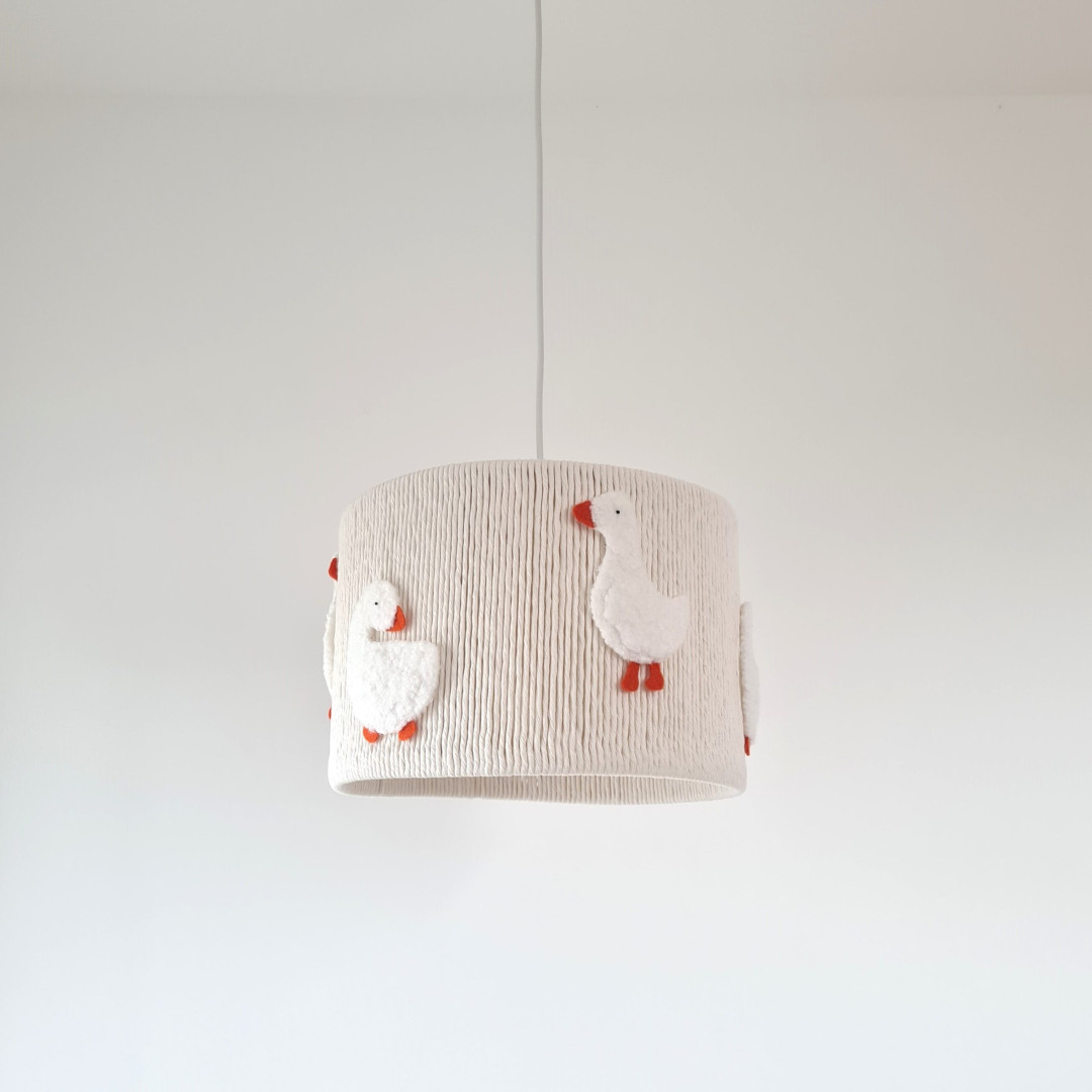 Lampa sufitowa dla dzieci z gęsiami – bawełniany klosz handmade