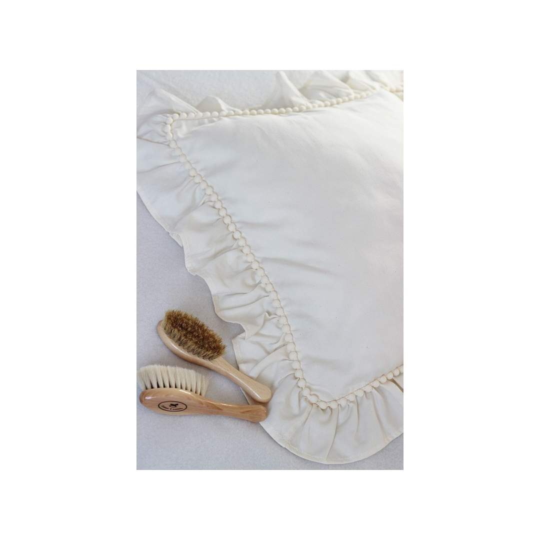 Poduszka Boho z falbanką waniliowa